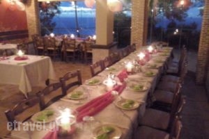 Stavros_food_in_Restaurant___Kampi