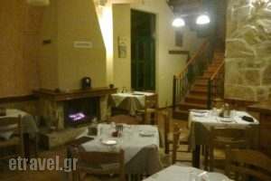 Metaxi Mas Old Greek Tavern_food_in_Restaurant___Lagopodo